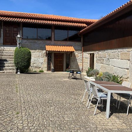 Bergui Guesthouse - 吉马良斯 外观 照片