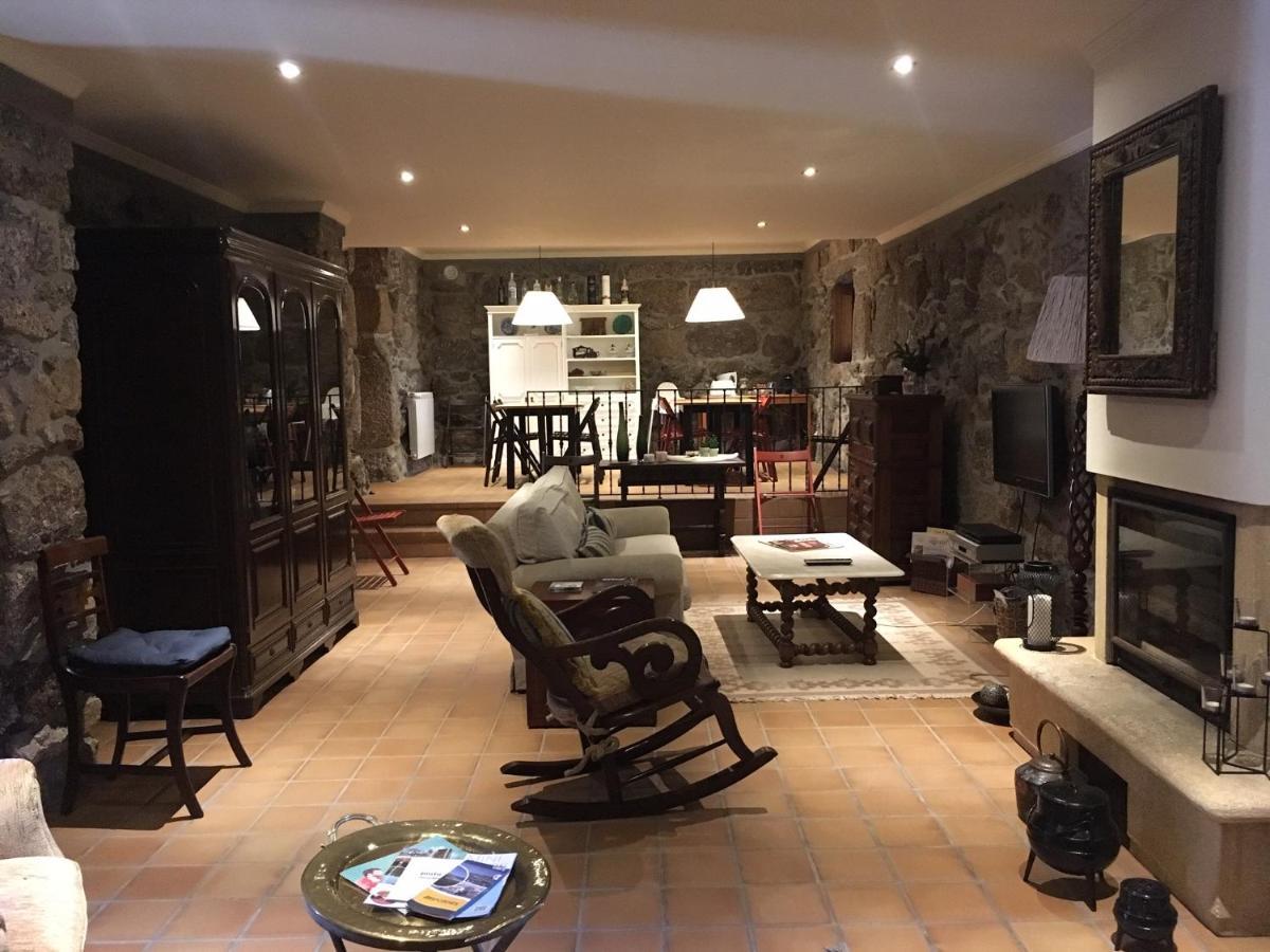 Bergui Guesthouse - 吉马良斯 外观 照片