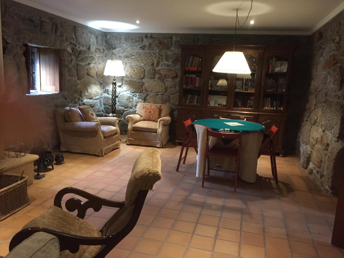 Bergui Guesthouse - 吉马良斯 外观 照片