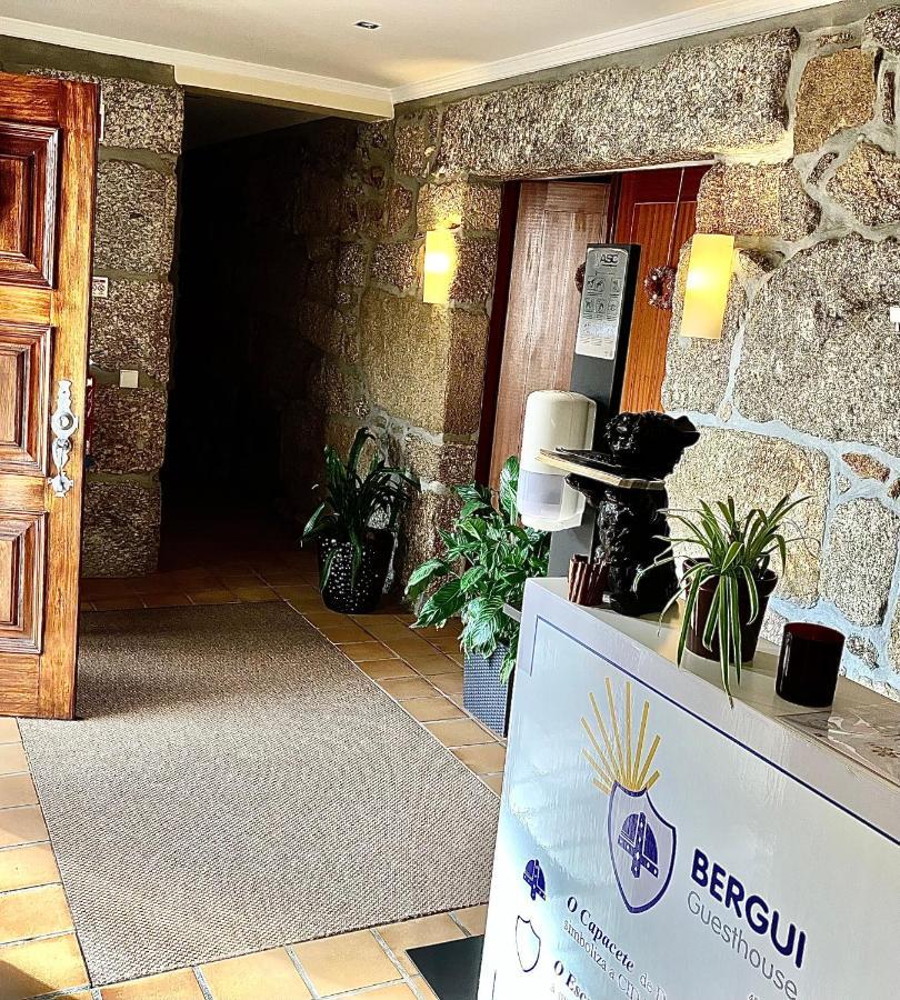 Bergui Guesthouse - 吉马良斯 外观 照片