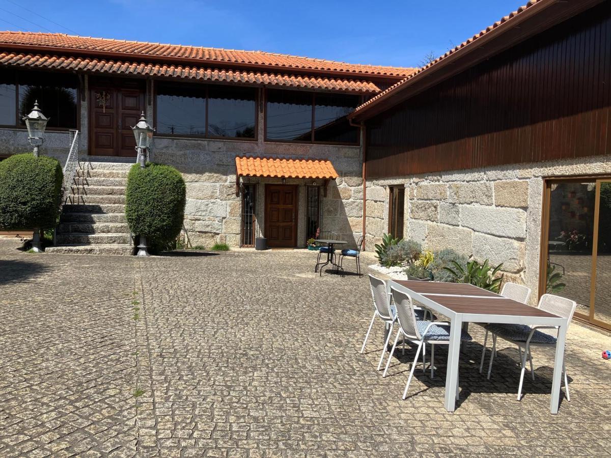 Bergui Guesthouse - 吉马良斯 外观 照片
