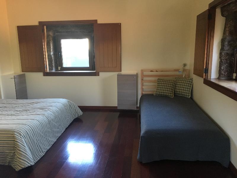 Bergui Guesthouse - 吉马良斯 外观 照片